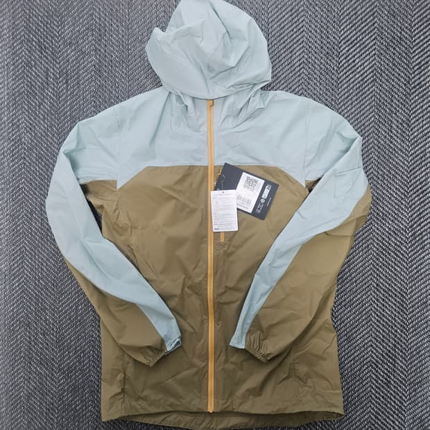 아크테릭스 스쿼미시 후디 M