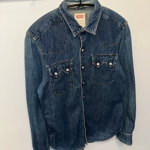 리바이스 슬림핏 웨스턴 데님셔츠 s