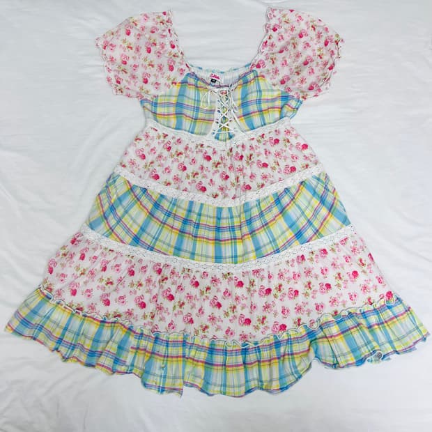 Pinklatte 핑크라떼 빈티지 플라워 체크 원피스