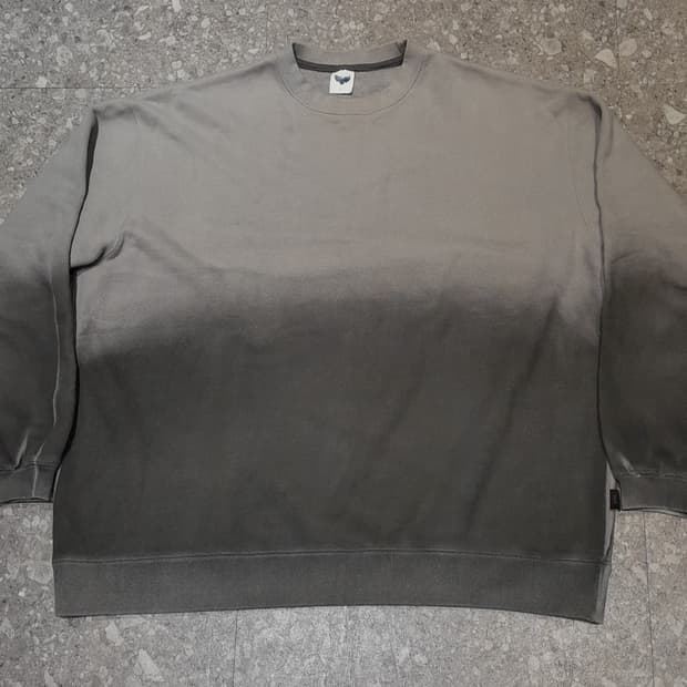 💥스틸휠즈 빈티지 워싱 그라데이션 스웻셔츠 (L)
