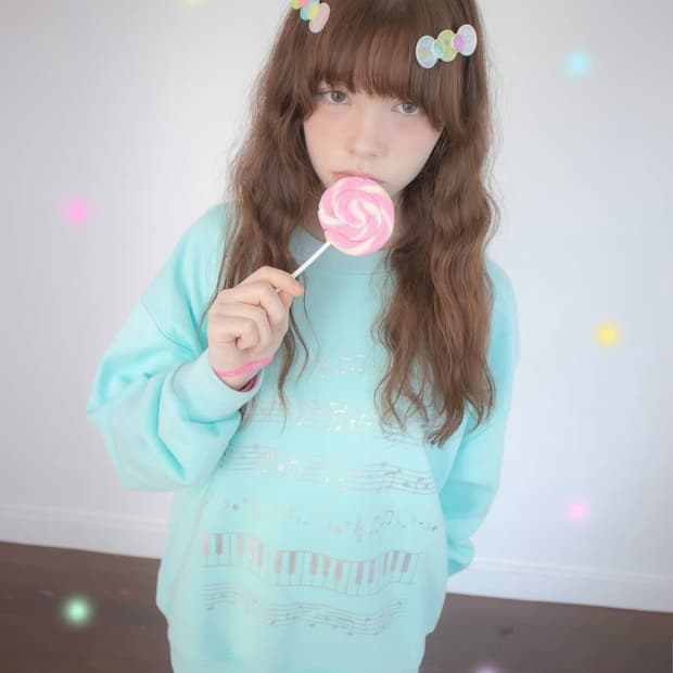 IGUSA 피아노 스웨트셔츠