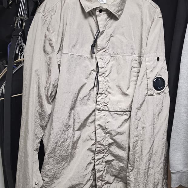 CP컴퍼니 나일론 오버 자켓