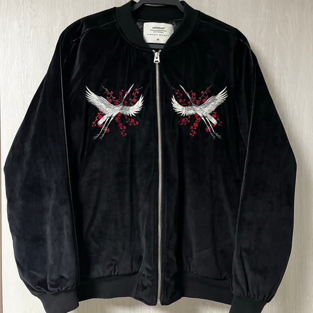 언더에어(UNDERAIR) 학 자수 벨벳 스카챤 점퍼 48(XL)