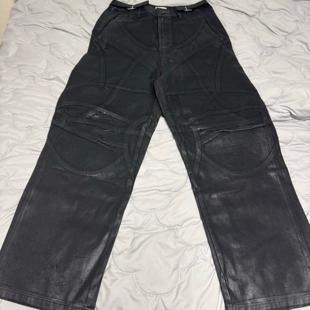 왁스 코팅 바이커 데님팬츠