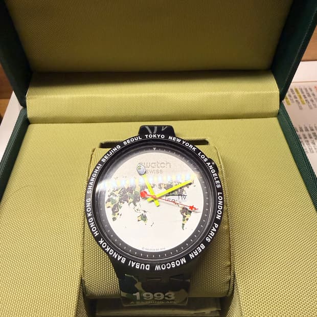 베이프 스와치 시계