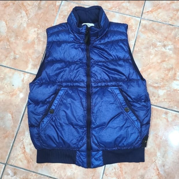 스톤아일랜드 30주년 가먼트 다이드 나일론 패딩조끼(블루네이비)