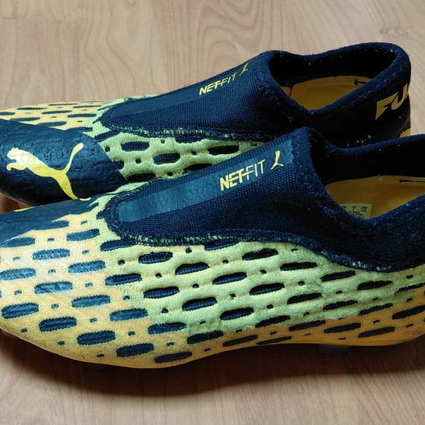 푸마 퓨쳐 네트핏 축구화 블랙/옐로우 250 무료배송