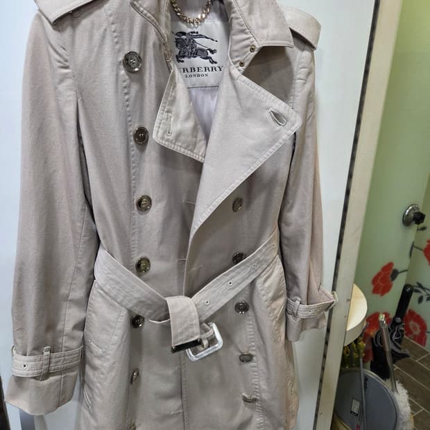 버버리 런던 트랜치 하프 코트