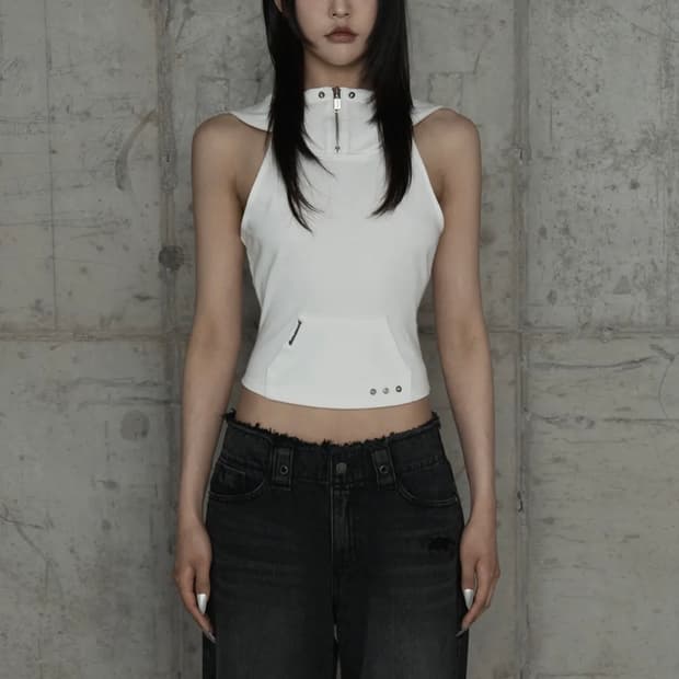 에트오소메 / Zipper Halter Turtleneck Point 