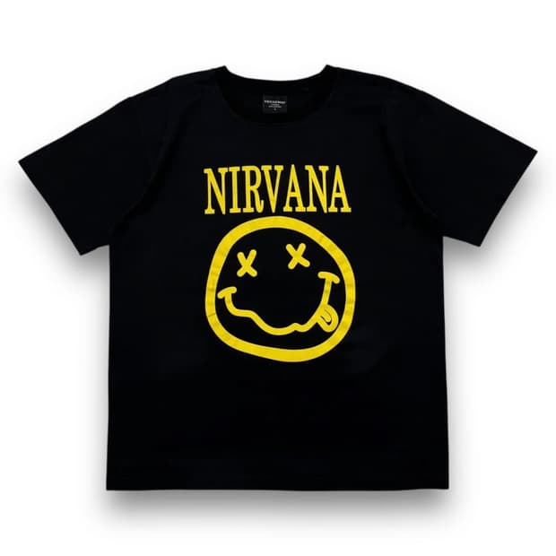 BROADWAY 너바나 스마일 로고 다크 반팔 티셔츠