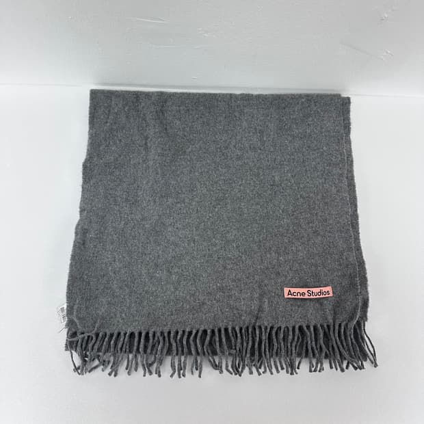 아크네스튜디오 울 머플러 목도리