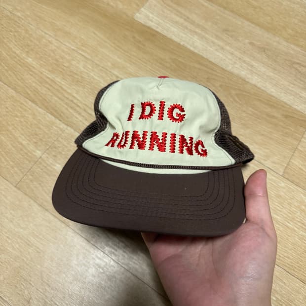 알렉스조노 볼캡 브라운