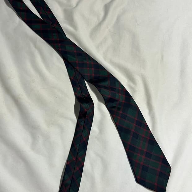 꼼데가르송 넥타이