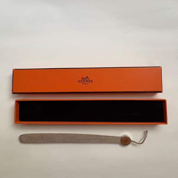 Hermes 에르메스 핸드폰 카메라 스트랩 