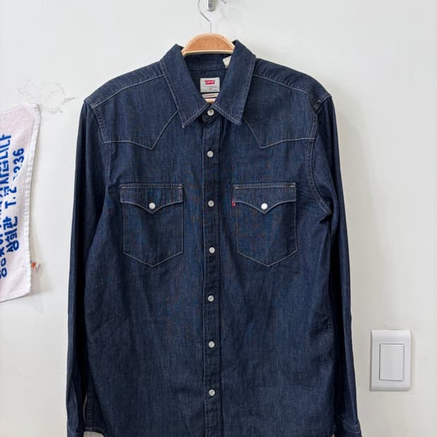 389. 리바이스 셔츠