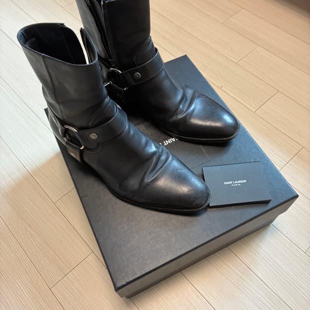 생로랑 와이어트 40 하네스 부츠 41 사이즈