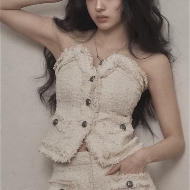 카키포인트 트위드 톱 