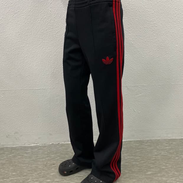 아디다스 트랙팬츠 검정빨강