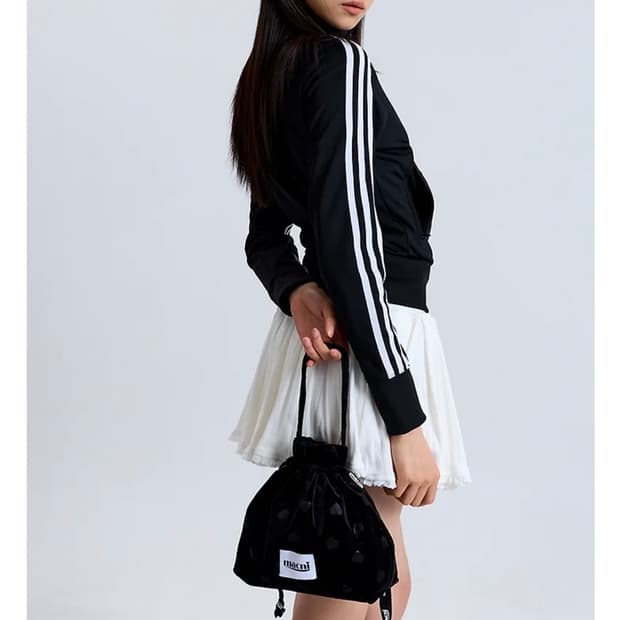 새상품 마크니 스트링 파우치백