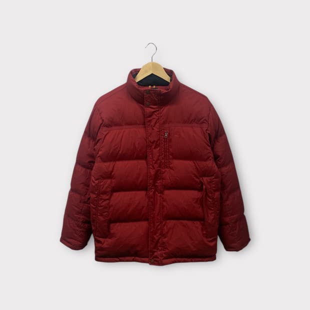 팀버랜드 버건디 컬러 패딩 S-M