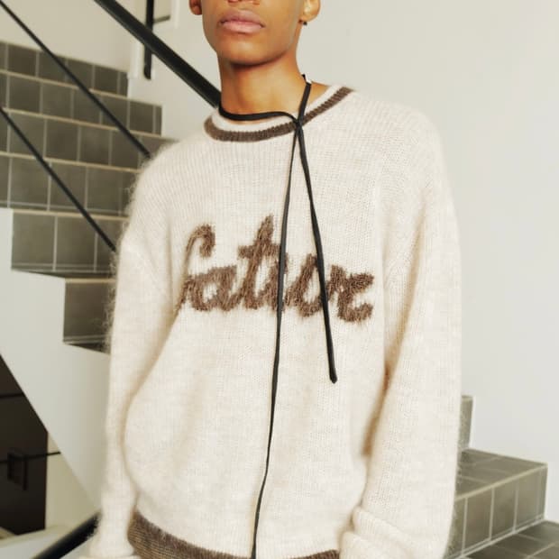 satur 세터 라운드넥 모헤어 로고 니트 아이보리