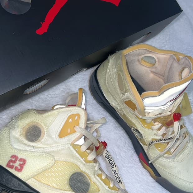 오프화이트 조던5 260