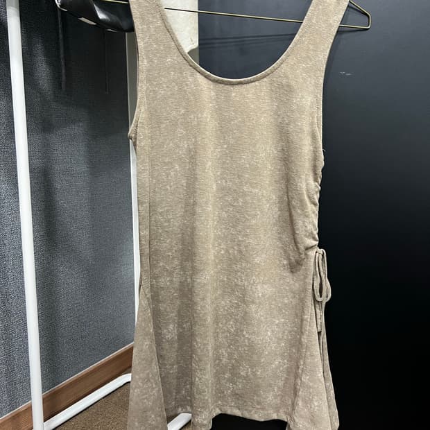 모래하우스 다잉 언발 나시