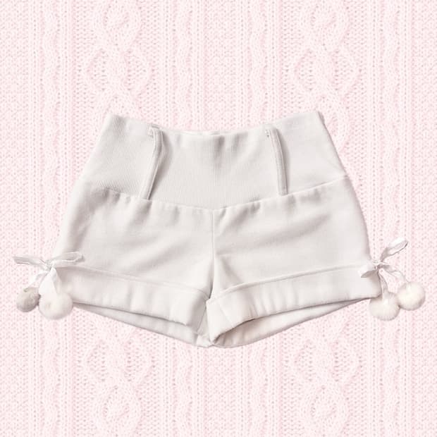 Tralala 트랄라라 화이트 폼폼이 리본 울 숏팬츠