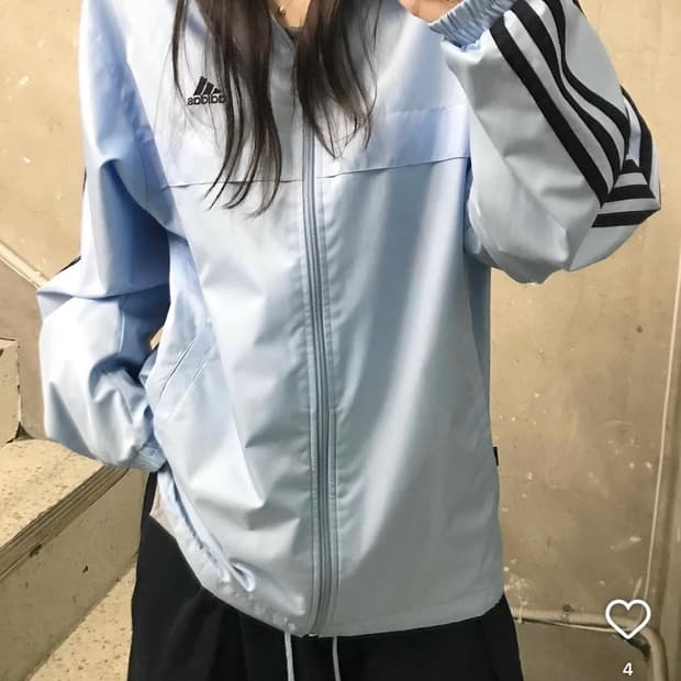 아디다스 스카이블루 바람막이