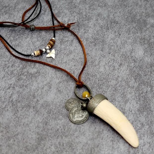 vintage necklace set