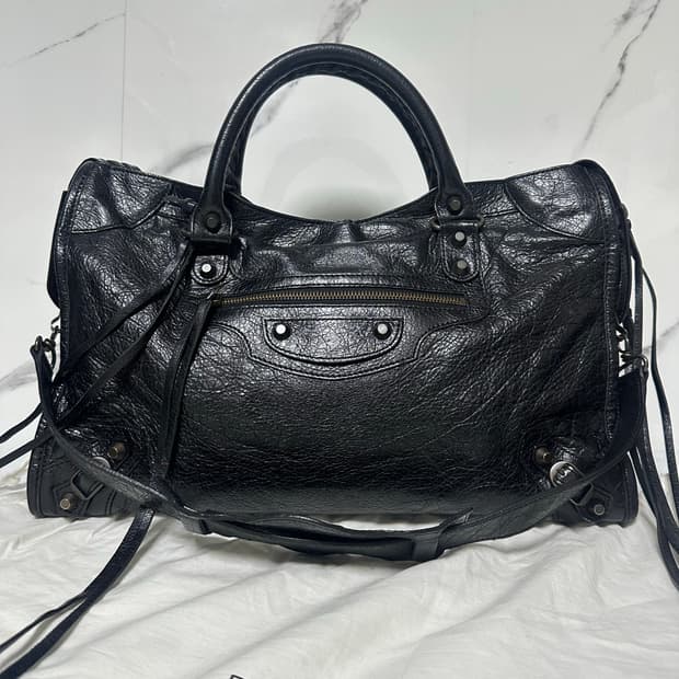 [A+ 정품] 발렌시아가 시티 모터백 미디움 블랙