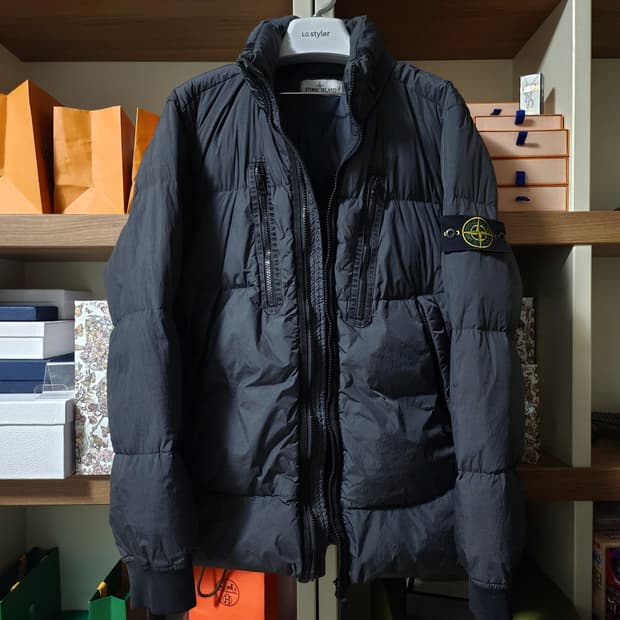 [정품]21FW 스톤아일랜드 크링클랩스 패딩 M