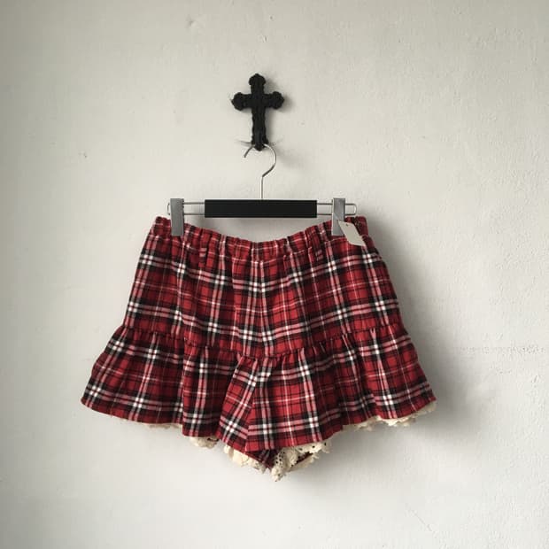 Crochet trimming check pattern short