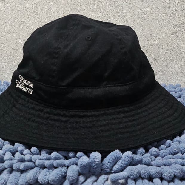 REGION EXPERTS 블랙 버킷햇  58