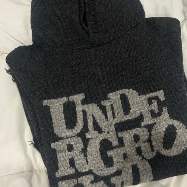 히스테릭 글래머 디스트로이드 니트 후드