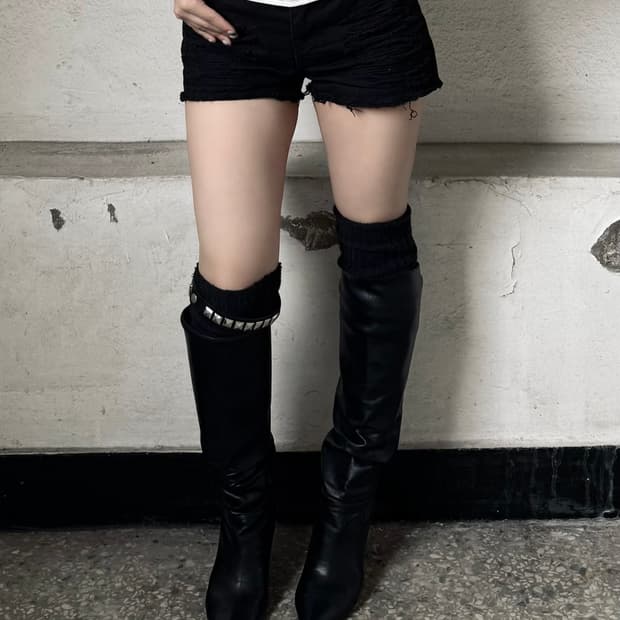 Distressed black shorts