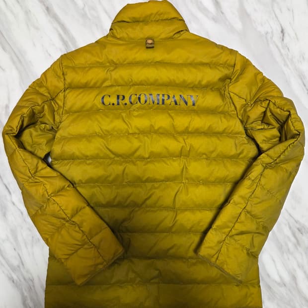 씨피컴퍼니 라이트 다운 패딩