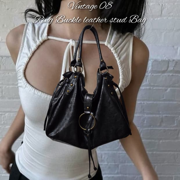 Vintage 08 Ring Buckle leather stud Bag