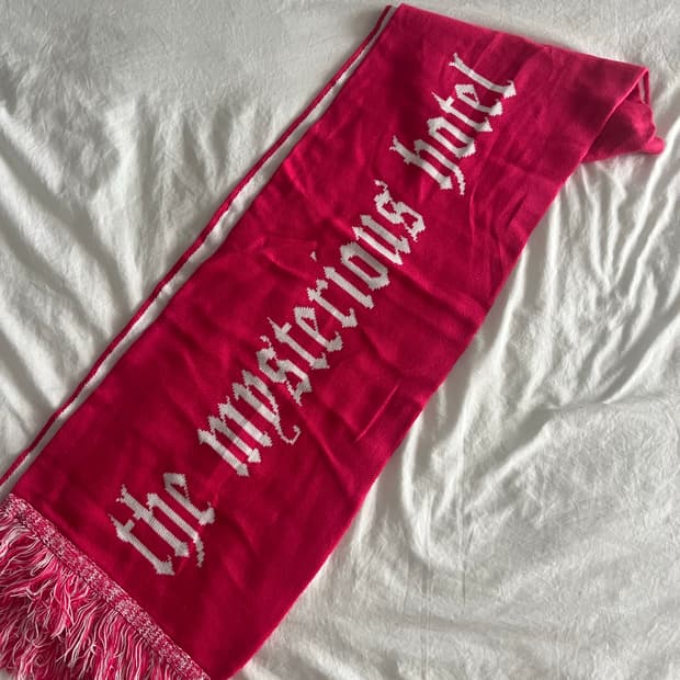TheMysteriousHotel 핑크 머플러