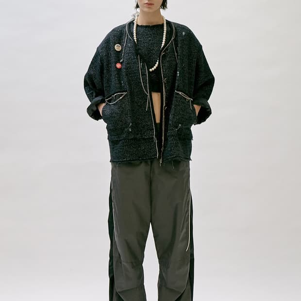 스탠드얼론 트랙수트 새상품