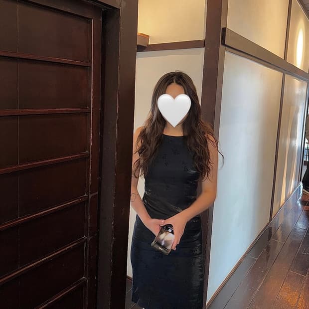 빈티지 글로시 슬림핏 원피스