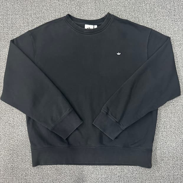 아디다스 맨투맨