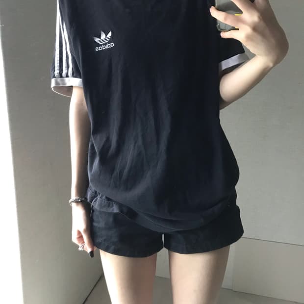 아디다스 블랙 링거티셔츠