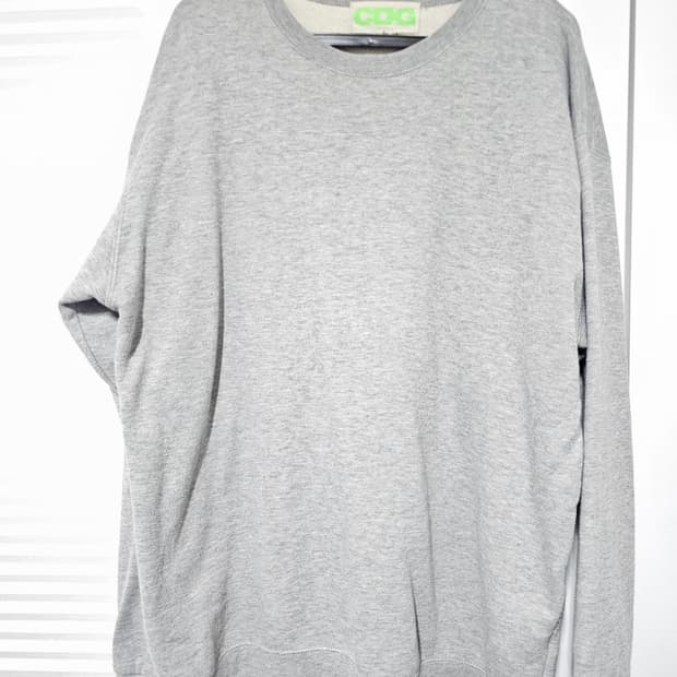 Cdg 스웻셔츠