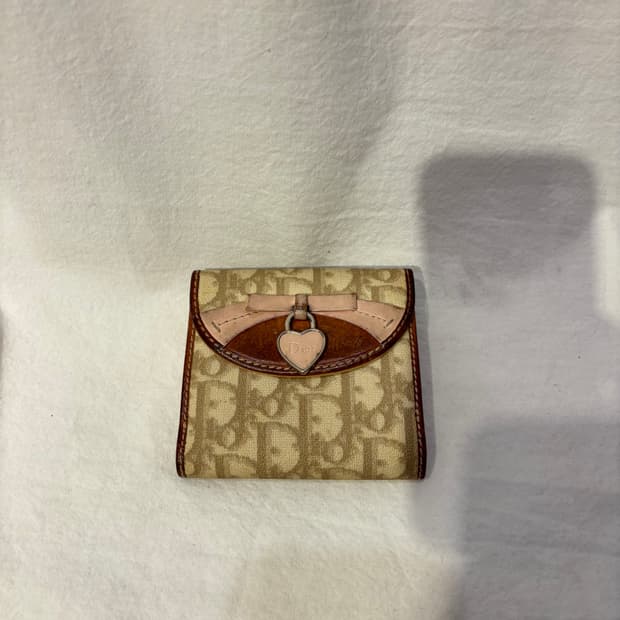 디올 오블리크 로맨틱 하트 반지갑