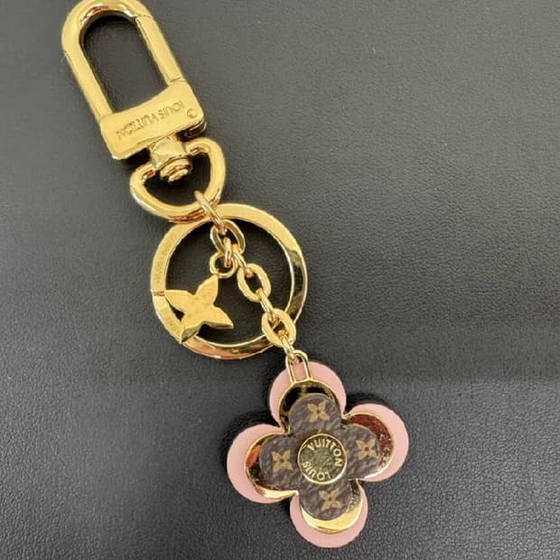 루이비통 플라워참 키링