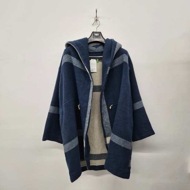 이세이미야케 네이비 스트라이프 후드 코트 남성 L