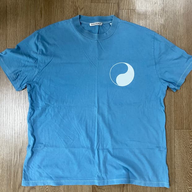 아워레가시 반팔 티셔츠