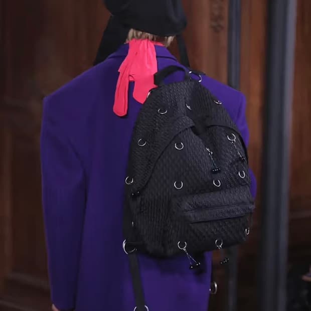 라프시몬스 이스트팩 루프링백