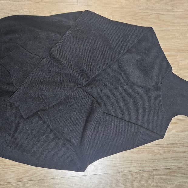 포터리 캐시미어 터틀넥